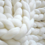 Woolora™ — Create Your Cozy Blanket in Just One Afternoon!